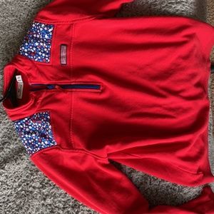 Vineyard vines sweatshirt!